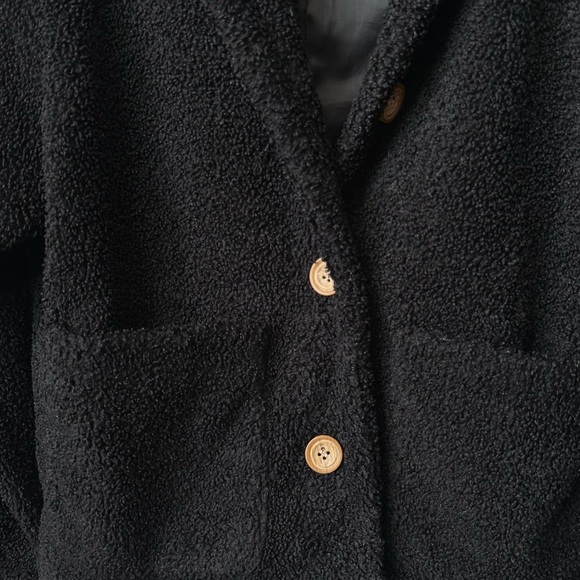 FEW MODA NEW YORK Faux Shearling Teddy Coat Cropped in Black Size-Medium - Picture 6 of 9